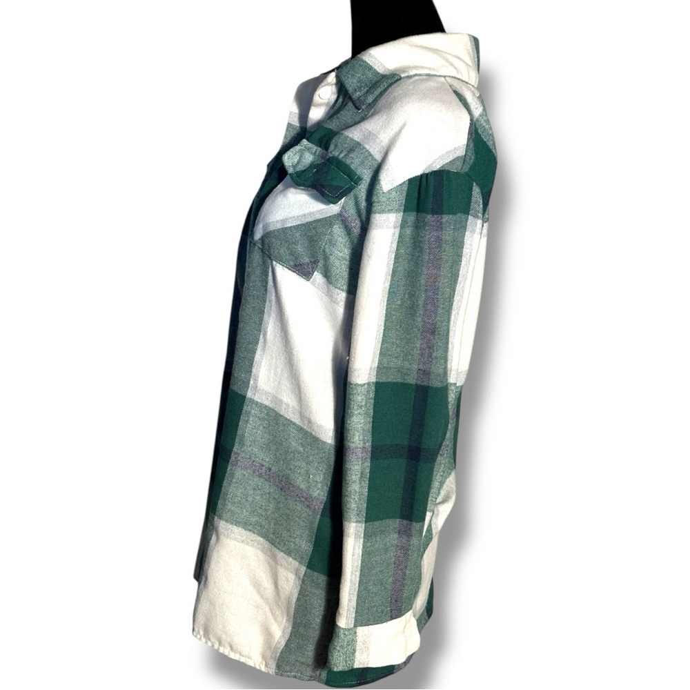 Shein Plaid Flannel Green and White Button-Up Womens Long Sleeve Shirt - Picture 4 of 15
